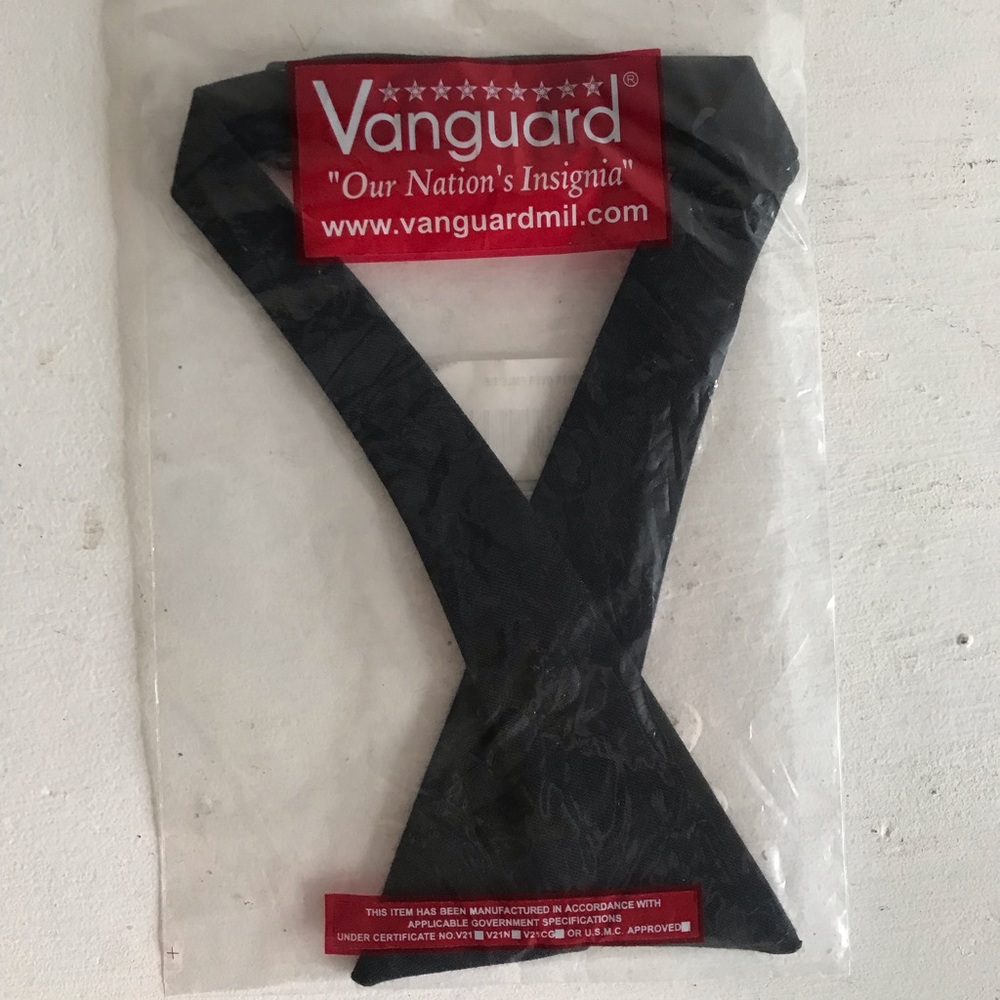 Cross over tie